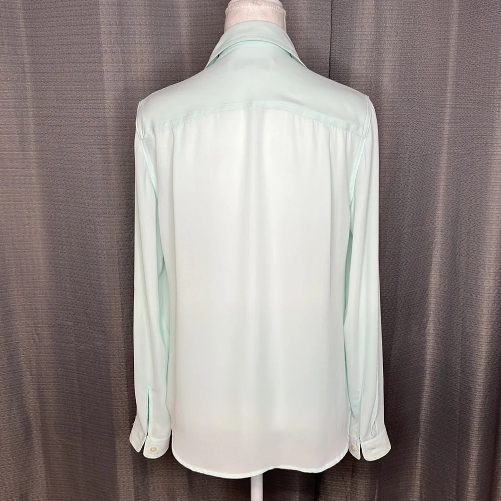 LOFT XS LIGHT MINT GREEN BUTTON BLOUSE - Picture 5 of 7